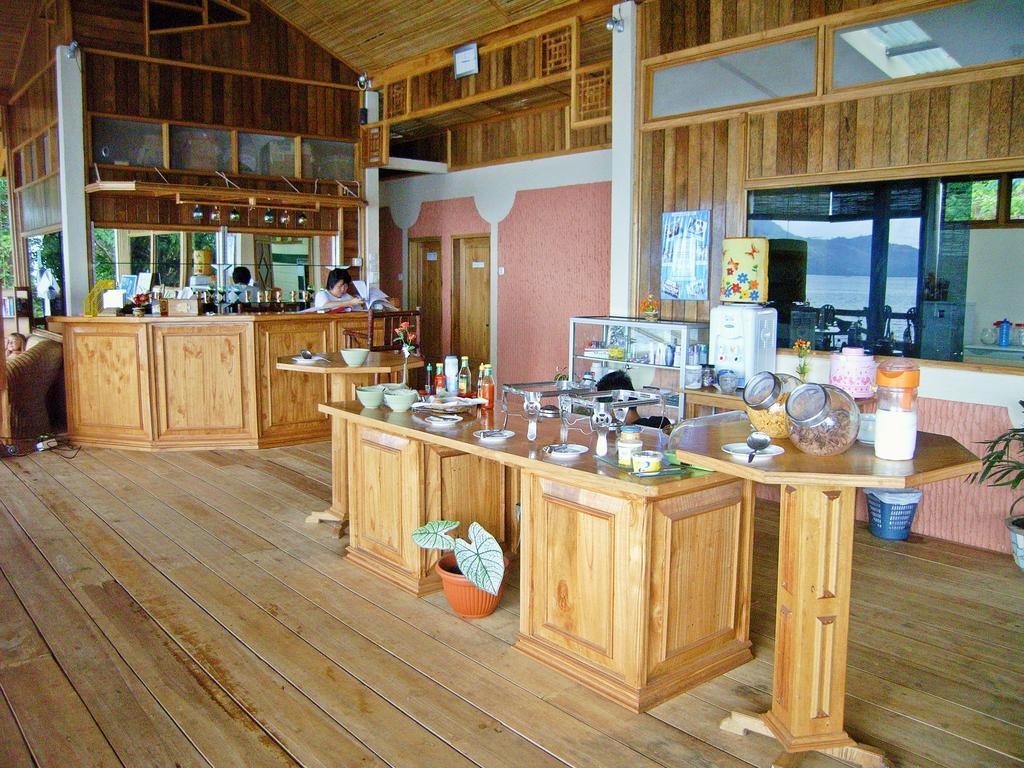 Bunaken Divers Sea Breeze Resort Exteriér fotografie