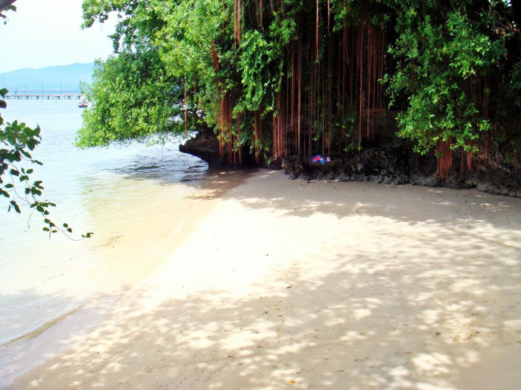 Bunaken Divers Sea Breeze Resort Exteriér fotografie